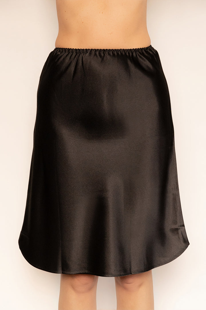 Essentials 27" SATIN HALF SLIP