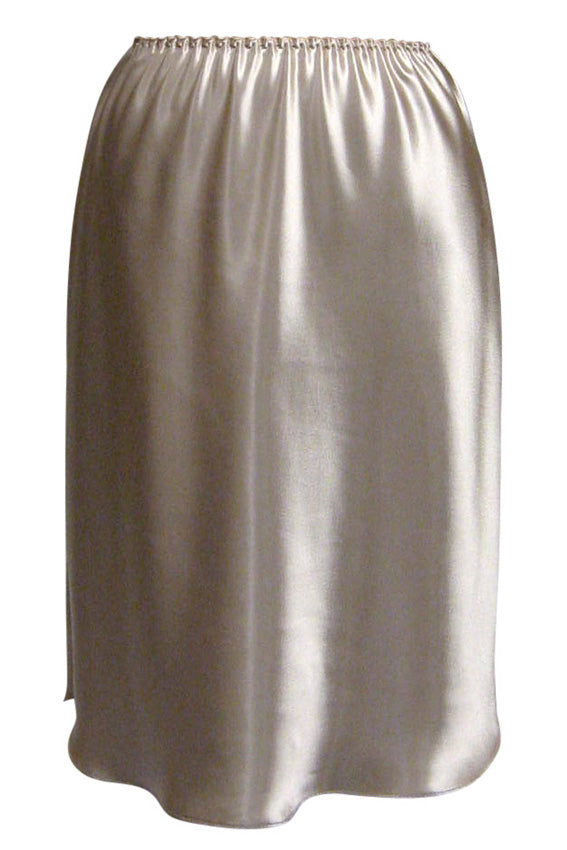 Essentials 25" SATIN HALF SLIP