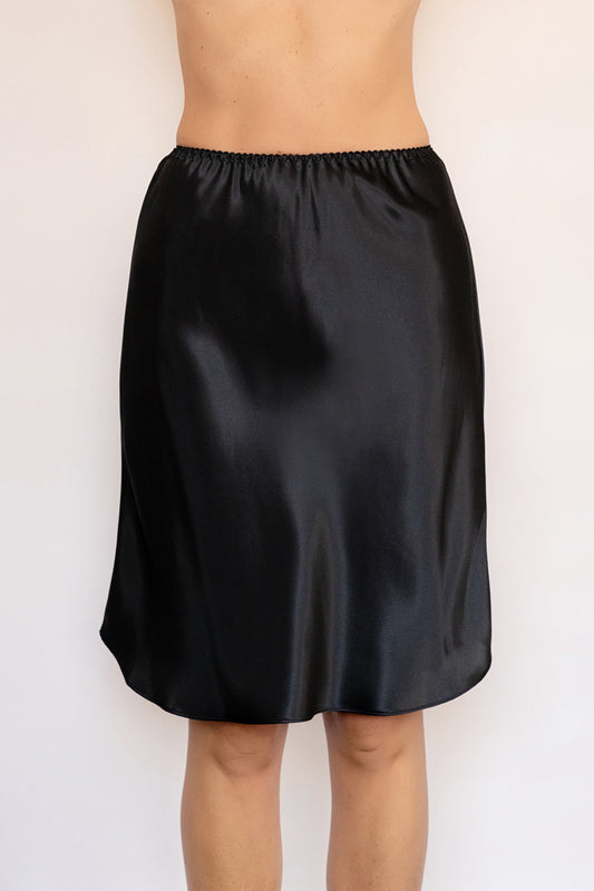 Essentials 21" SATIN HALF SLIP